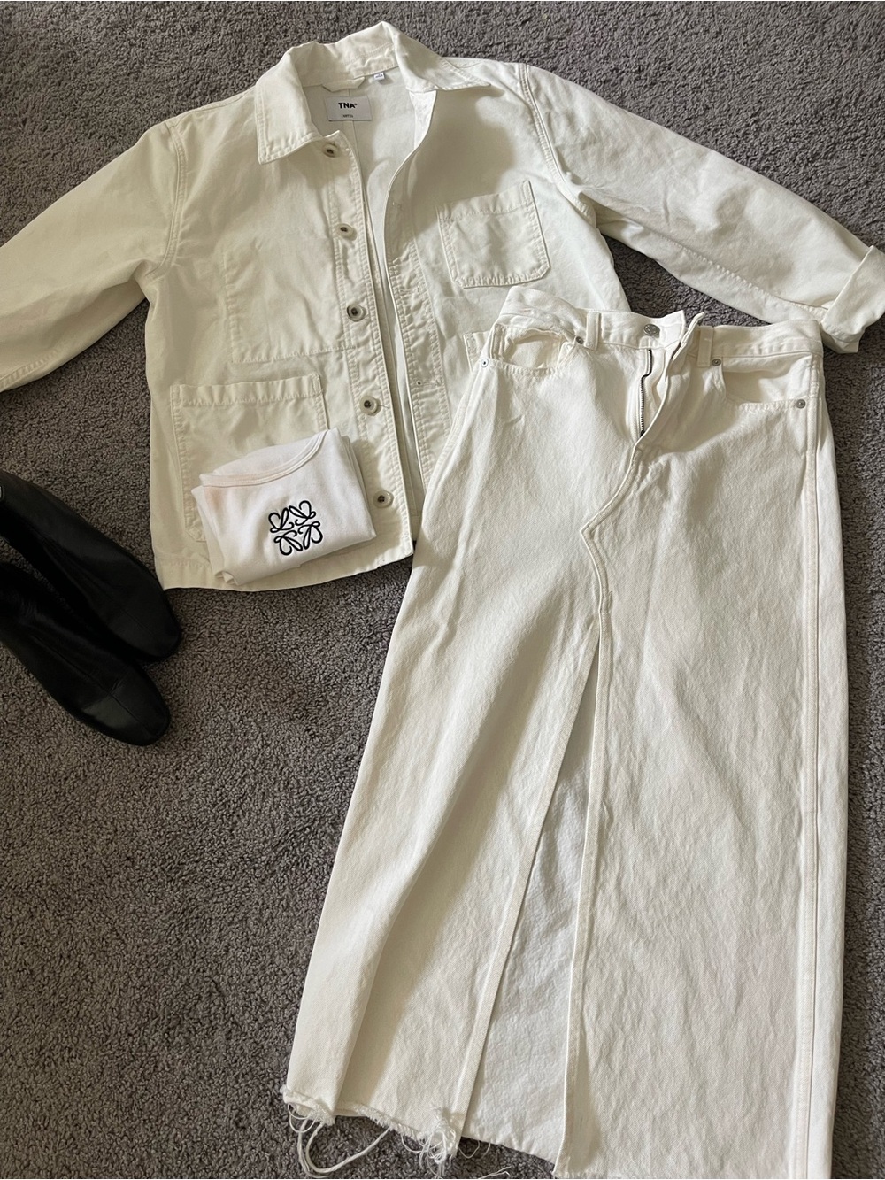 Aritzia Off-White Cotton Jacket and Wide-Leg Skirt Set